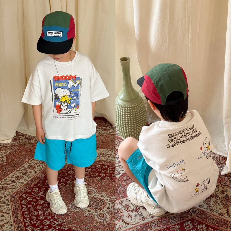 (อายุ 1-12 ปี) เสื้อยืดแขนสั้นเด็กผู้ชาย ลายการ์ตูนยิ้ม คอกลม ทันสมัยและใช้งานได้หลากหลาย เนื้อผ้าที่นุ่มสบาย
