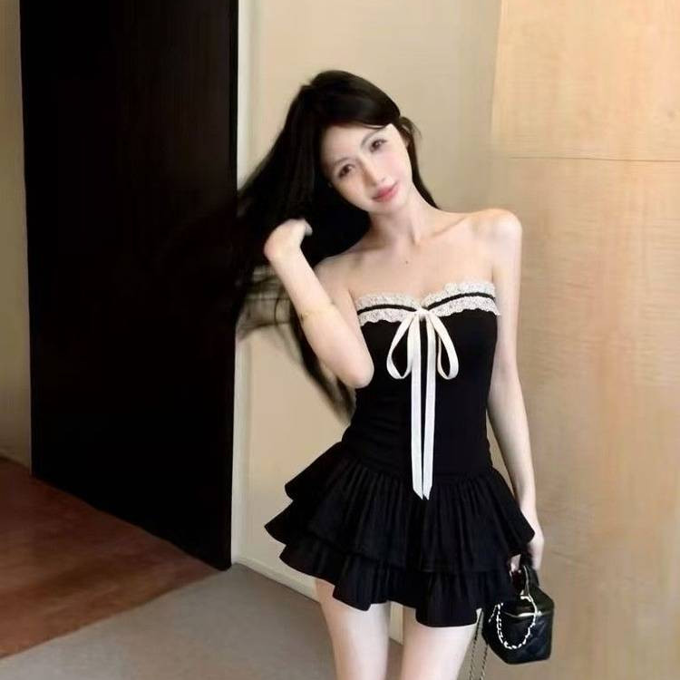 Casual Laced-Up Tube Top Casual Laced-Up Tube Top