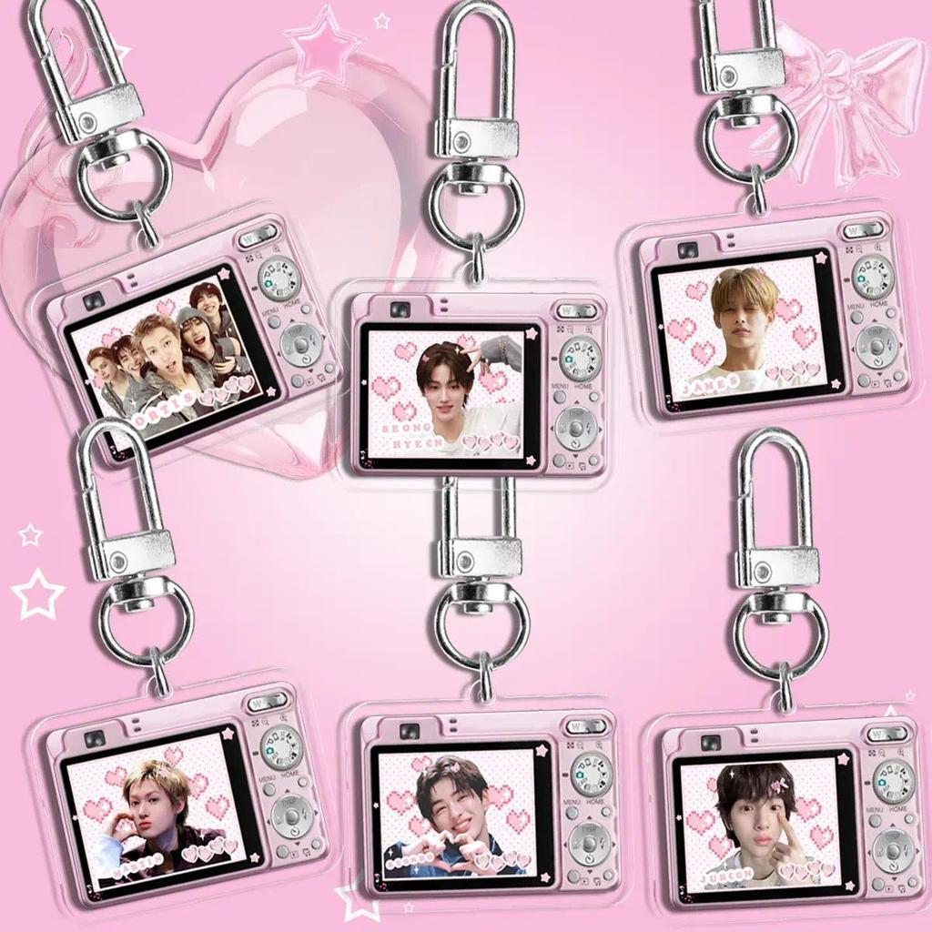 พวงกุญแจ K‐pop C2ortis Keonho รูปทรงกล้อง kawaii น่ารัก วัสดุอะคริลิค SEONGHYEON JUHOON JAM