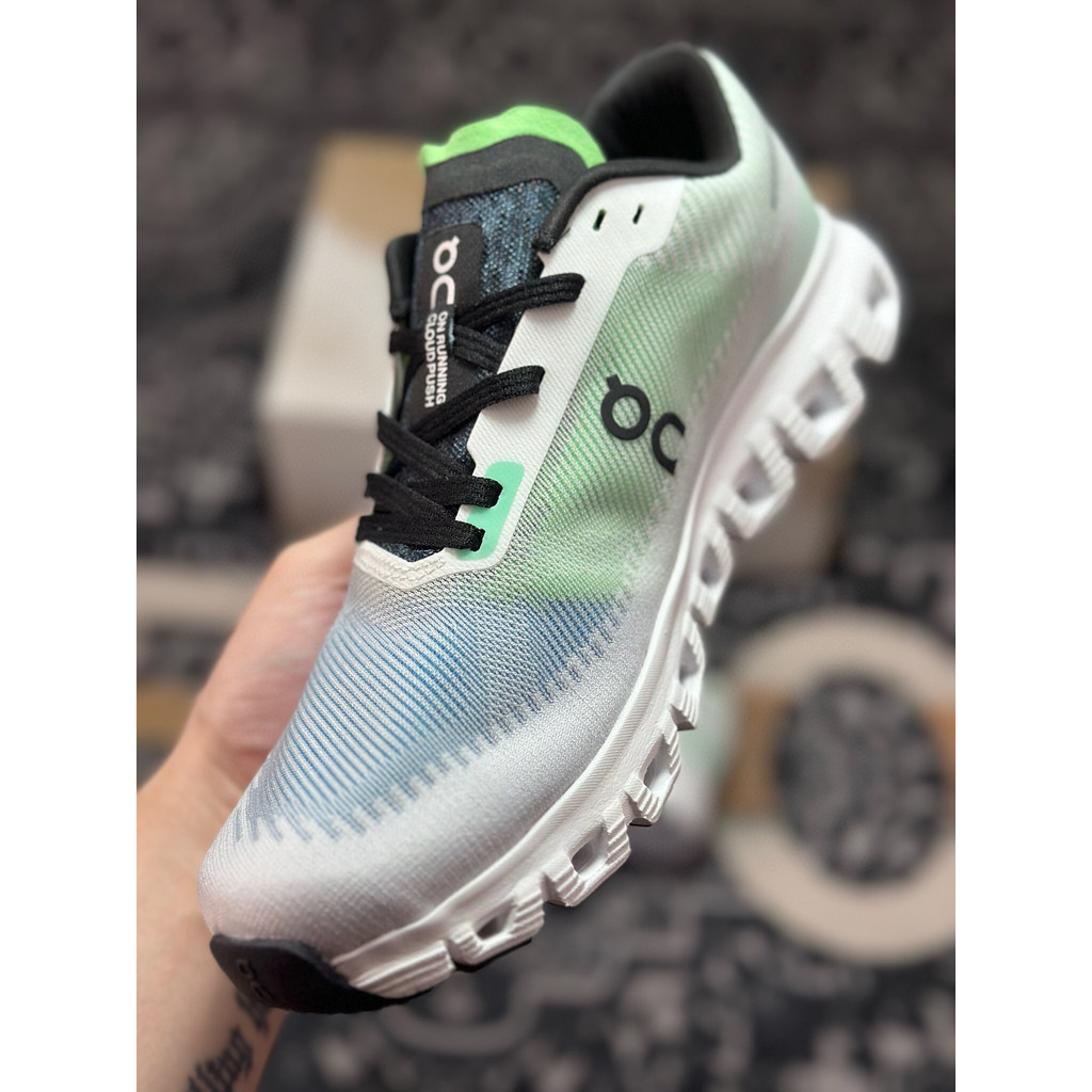 On Cloud 6 Plus คุณสมบัติผ้าตาข่ายน้ําหนักเบาที่สวมใส่ง่าย เหมาะสําหรับทั้งชายและหญิง H0K7