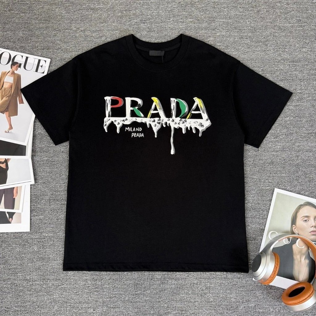 Original Standard Top 1: 1 รอบคอแขนสั้นเสื้อ Color-Blocking Graffiti Letter ลายนูนหัตถกรรมแขนสั้นผู้