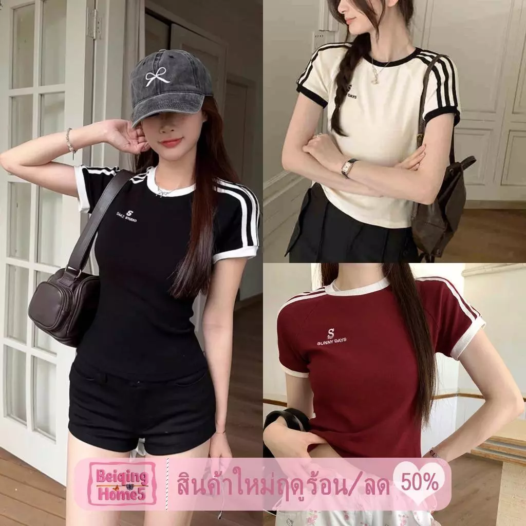 เสื้อยืดเเขนสั้น เสื้อคอกลมผู้หญิง เเมทช์ง่าย สไตล์มินิมอล ทรงเข้ารูป สไตล์อเมริกันวินเทจสุดเท่! เสื้อสีดำลาย 3 ขีดสีขาว