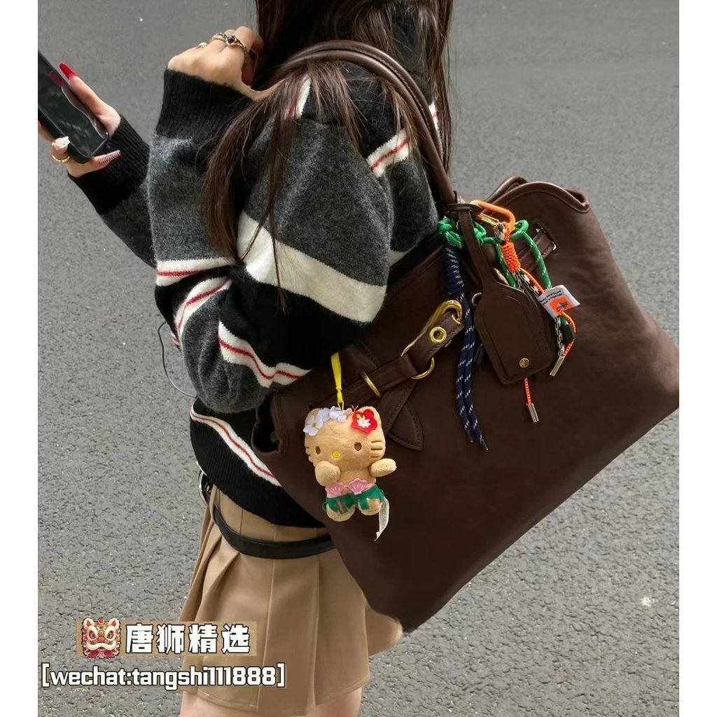 [Tangshi Channel Goods] miu Bag miu Home Catwalk aventure Nappa Sheepskin Medieval Tote Bag Muu New 