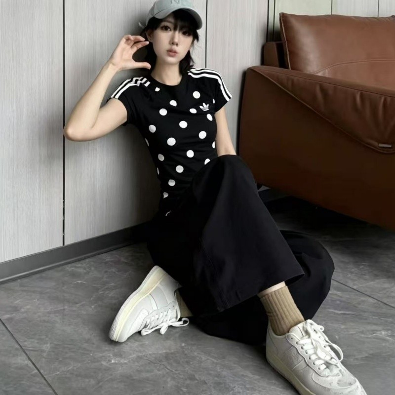 พร้อมสต็อก Adidas Originals Womens Polka Dot Slim-Fitting Pure Cotton Short Sleeve Shirt