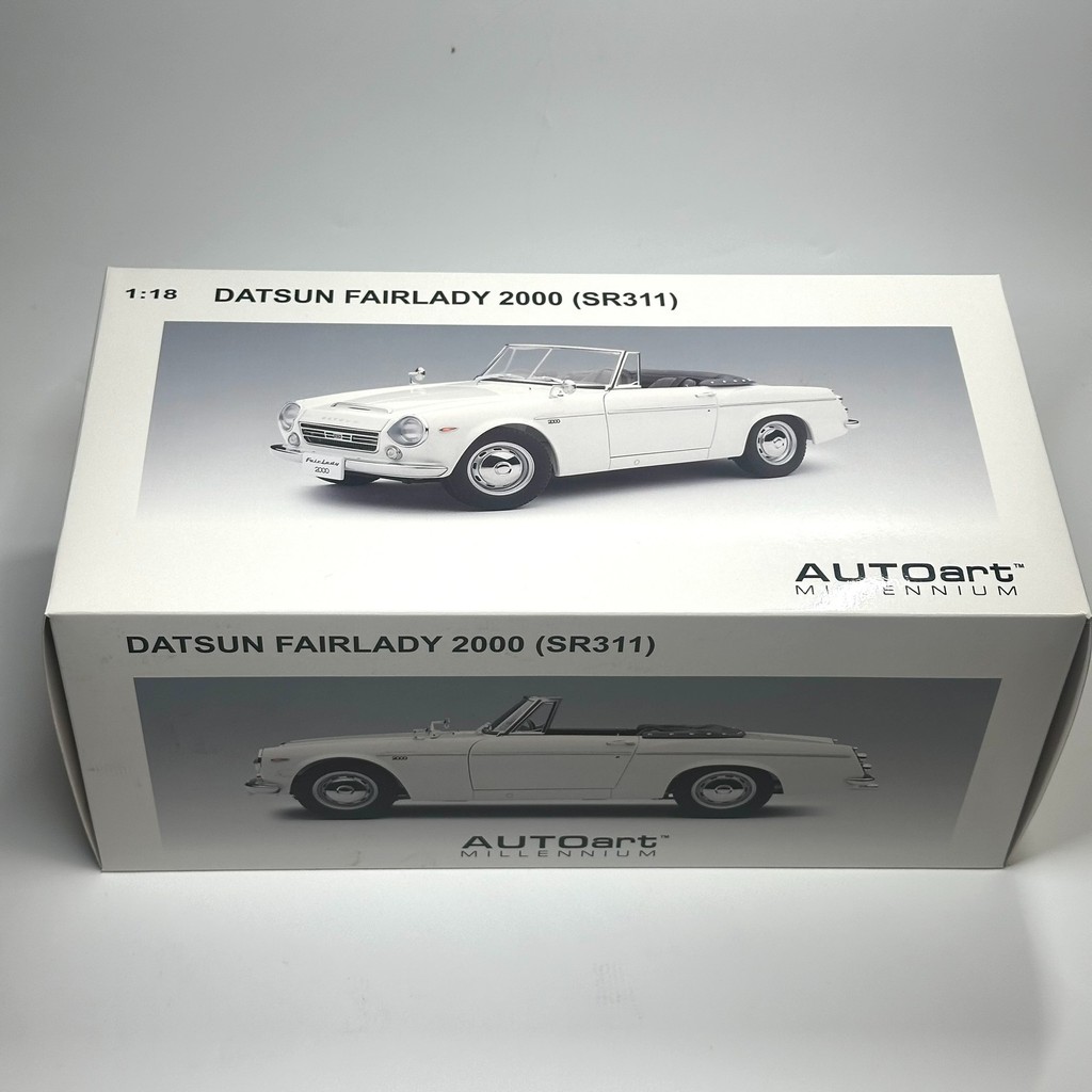 [Orphan] AUTOart AUTOart Tesan SR311 ใหม่เอี่ยมยังไม่ได้เปิด 1/18
