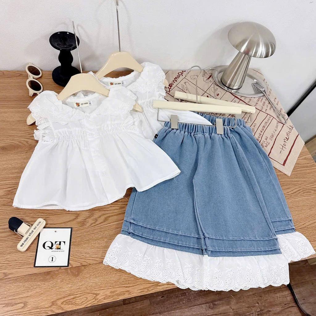 G426 (ขนาด 90-140) ชุดเซ็ทเสื้อขาวแขนกุดผ้าเย็น และกางเกงยีนส์ผ้านิ่มตกแต่งระบายขาว