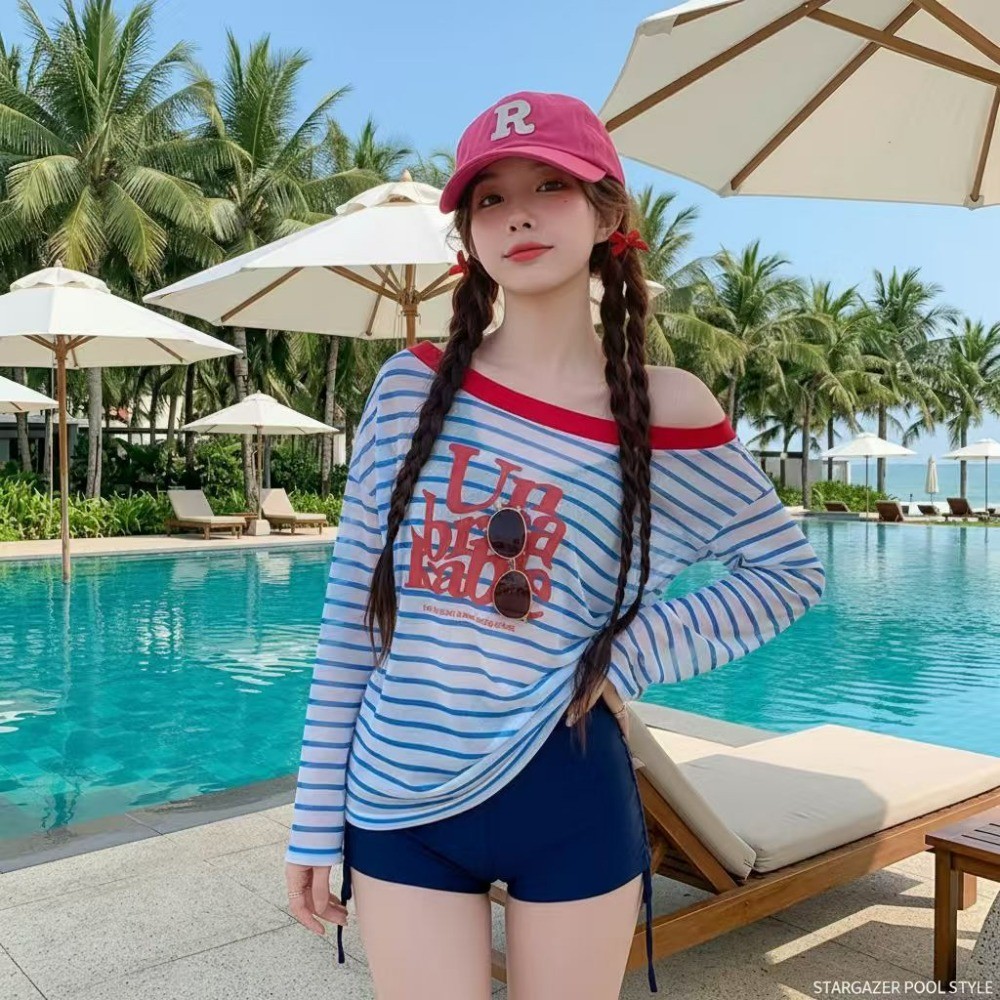 ชุดว่ายน้ำหญิงสามชิ้น สีชมพูและสีฟ้า เหมาะสำหรับชายหาดหรือใส่ลำลอง