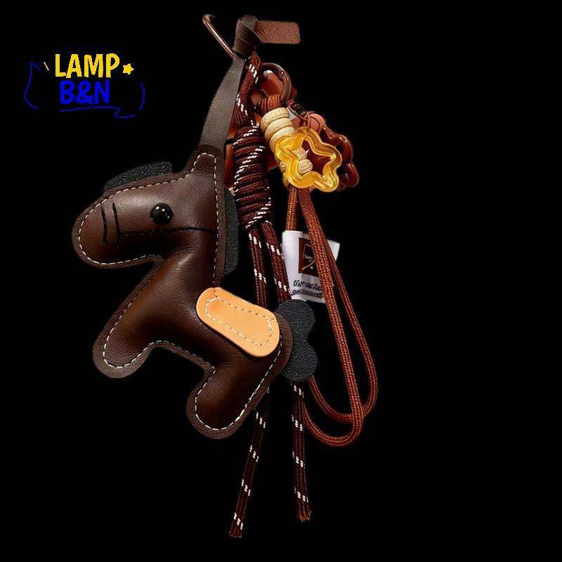 [B&N] Y2K Vintage Leather Pony Bag Charm Horse Year Mascot พวงกุญแจอเนกประสงค์พวงกุญแจจี้กุญแจแขวนตกแต่งของขวัญปีใหม่ [ใหม่]