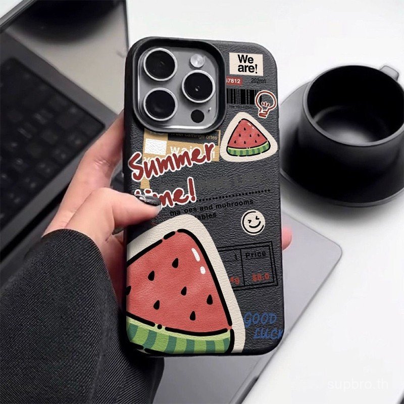 ฤดูร้อนแตงโมป้ายสไตล์ใหม่สร้างสรรค์หนังเคสโทรศัพท์เหมาะสําหรับiPhone 17promax 14plus 16 15pro 13 12pro 17 14 15plus 13promax 12 Shock-Resistantกรณี