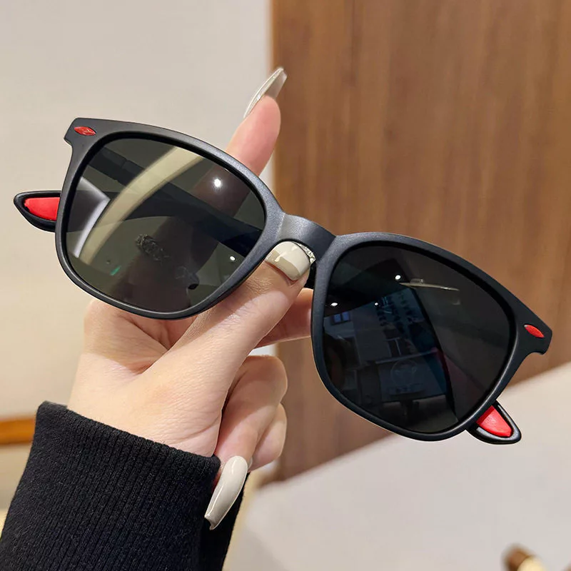 แว่นกันแดดแฟชั่น ราคาถูก ทรงฮิต สไตล์เกาหลี UV400 ป้องกันแดด ใส่สบาย น้ำหนักเบา เหมาะกับทุกเพศ พร้อมส่ง เก็บเงินปลายทาง