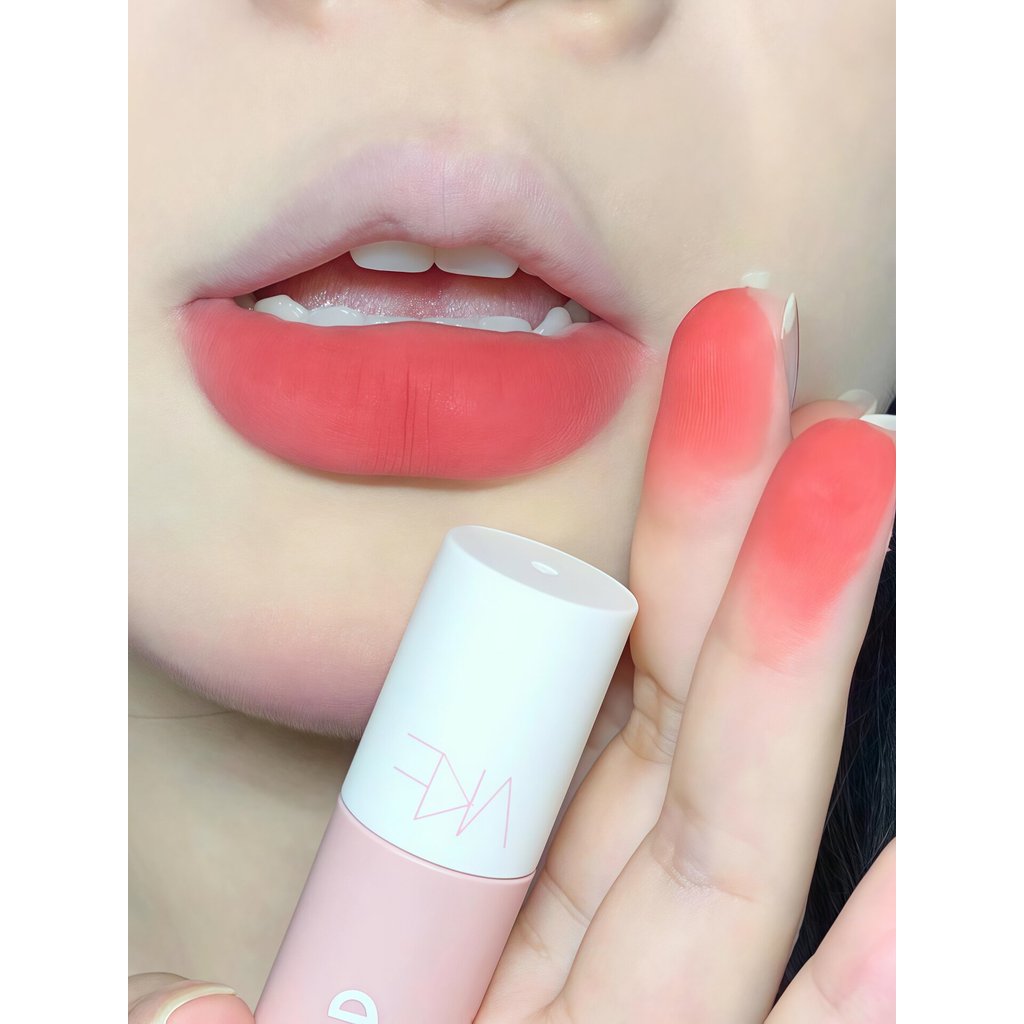 ลิป lipstick วิธีเพ้นท์สีขาวล้วน!Akf Lip Mud Matte Matte Lip Glaze ลิปสติกสีนู้ด 2025 สไตล์ใหม่ Su Y