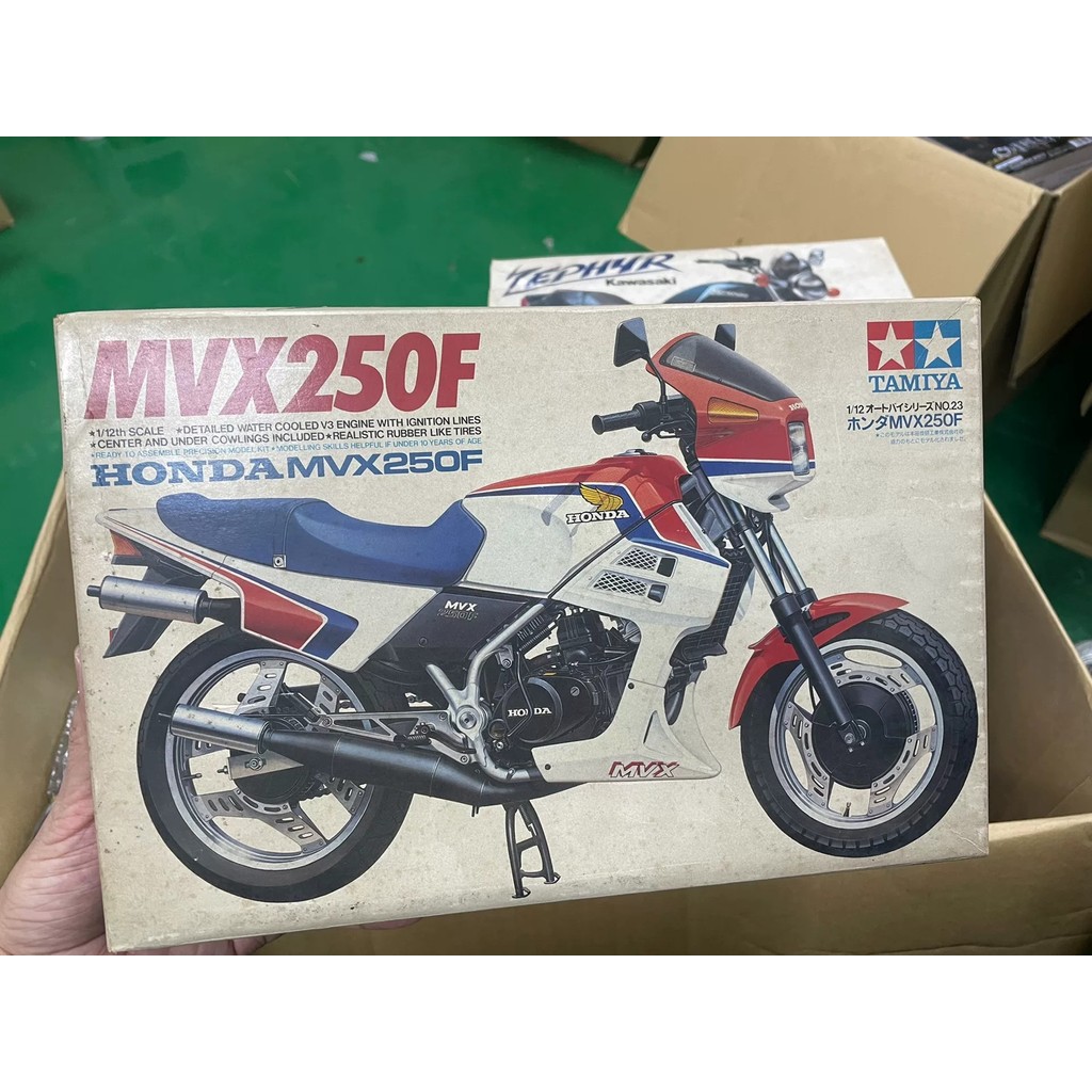 [สต๊อกพร้อม หากคุณมีคําถามใด ๆ ติดต่อ] Tamiya Out of Print Motorcycle Model KHONDA+MVX250F+Board Pie