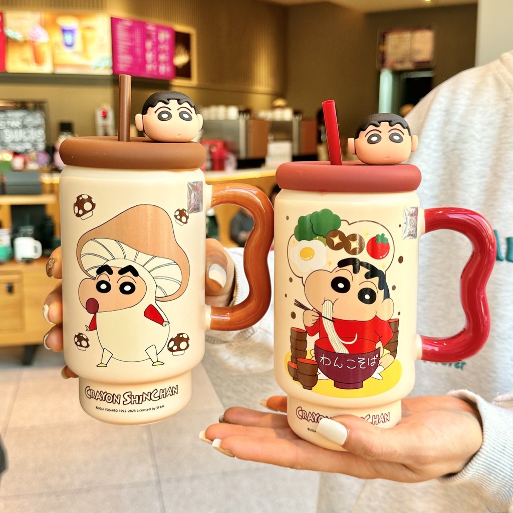 ของแท้ ดินสอสี หน้าแข้ง-ชาน น่ารักการ์ตูนถ้วยน้ําเซรามิกพร้อมฝาปิดความจุขนาดใหญ่เสริมพอร์ซเลนน้ําดื่มฟางถ้วย
