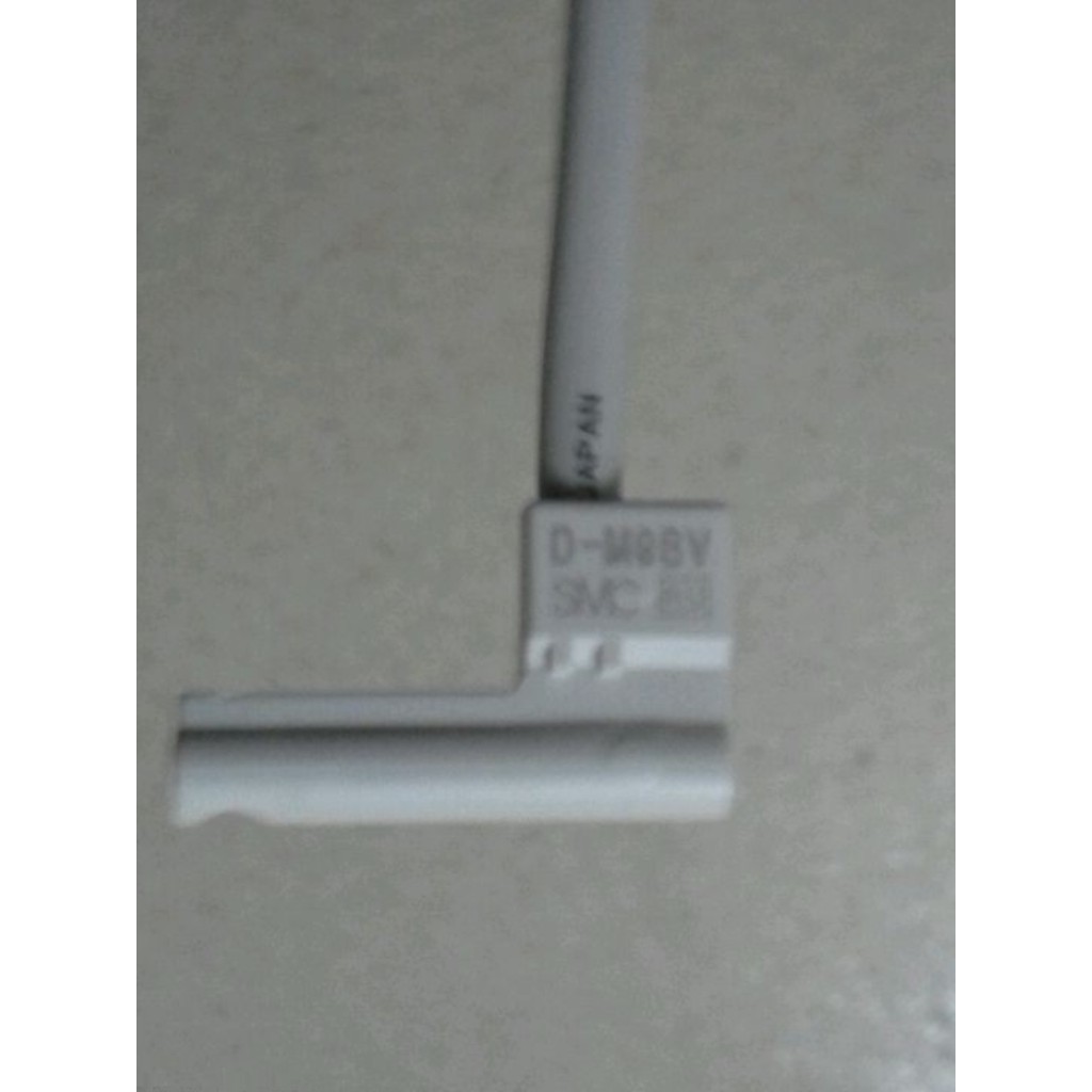 SMC สวิตช์แม่เหล็ก D-M9BVL D-M9BV D-M9NVL D-M9NL D-M9NV D-M9BL ใหม่เอี่ยม