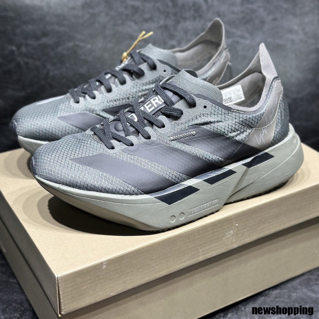 ADIOS PRO 4 รองเท้าวิ่งสําหรับบุรุษและสตรี hoka