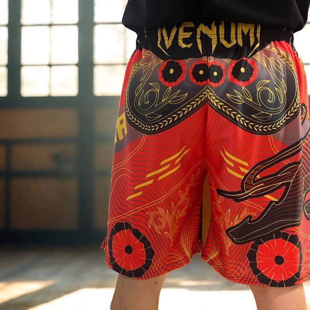 กางเกงขาสั้นฝึกซ้อม UFC Ilia Topuria สำหรับผู้ชาย ออกแบบ 3D และระบายอากาศดี