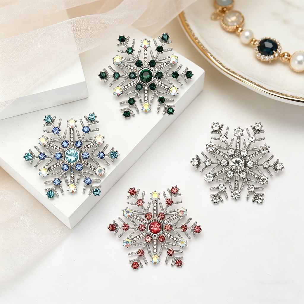เข็มกลัดเกล็ดหิมะสไตล์เกาหลี ประดับคริสตัล Rhinestone ของขวัญพิเศษสำหรับสุภาพสตรี