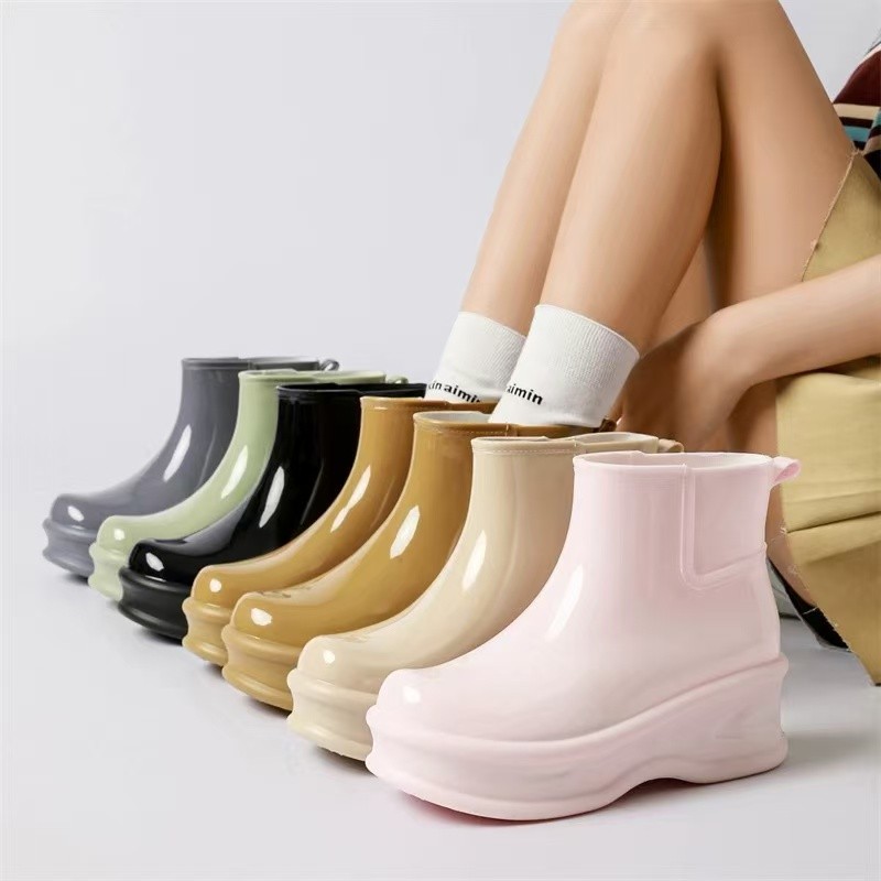 พร้อมส่งจากไทย TX814 รองเท้าฝนส้นหนา  หนา 6CM แฟชั่น ใส่คู่กับทุกชุด กันฝนได้ดี รองเท้าบูทยางผู็หญิง สไตล์ทันสมัย