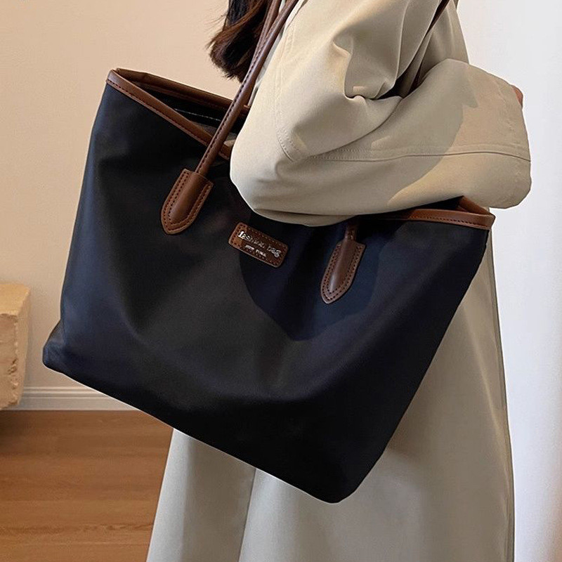 กระเป๋า Tote สำหรับผู้หญิง ความจุมาก แฟชั่นใหม่ ทำจากผ้าโอ็กซ์ฟอร์ด สะดวกในการสะพายและถือ