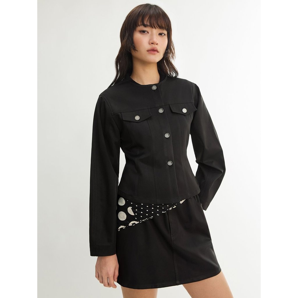 [Pomelo] เสื้อแจ็คเก็ตทรงครอปแบบมีกระดุมด้านหน้า / Cropped Button Front Jacket