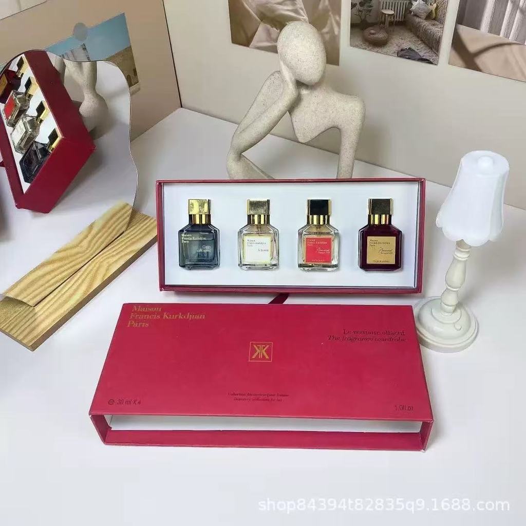 Faddish การค้าต่างประเทศข้ามพรมแดนเวียดนาม Becarat rouge MFK Baccarat 540 Gian Ebony Silk Satin Mood