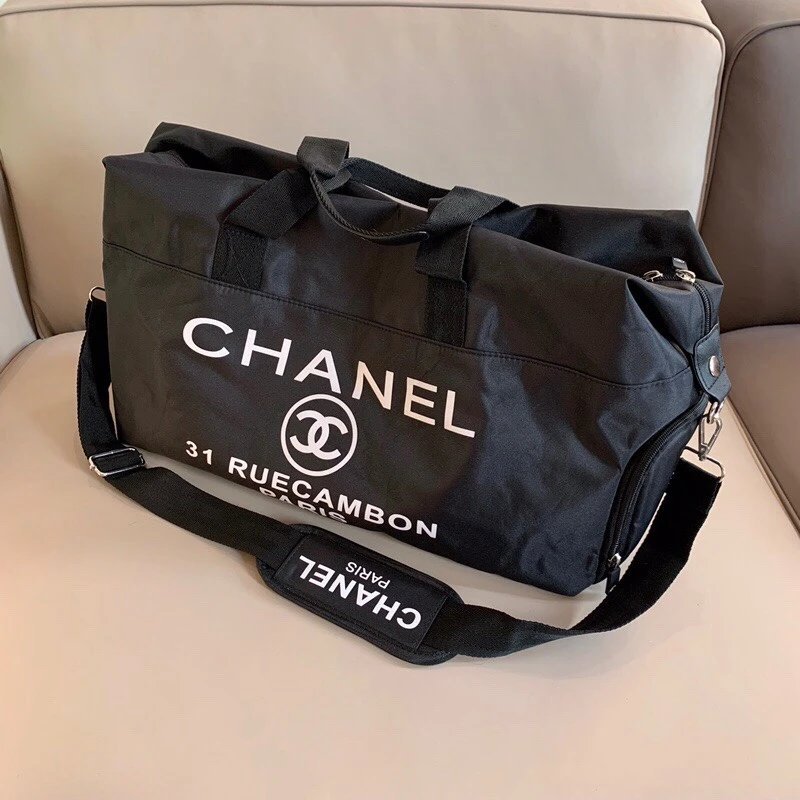 Chanel Gym Bag กระเป๋าเดินทาง Medieval Chanel กระเป๋าสะพาย