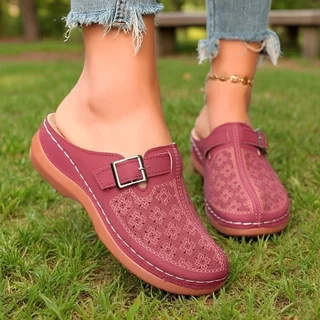 จัดส่งในวันเดียวกัน Ladies Hollow Breathable Baotou รองเท้าแตะครึ่งฤดูร้อน Soft Sole Wedge Casual Mules