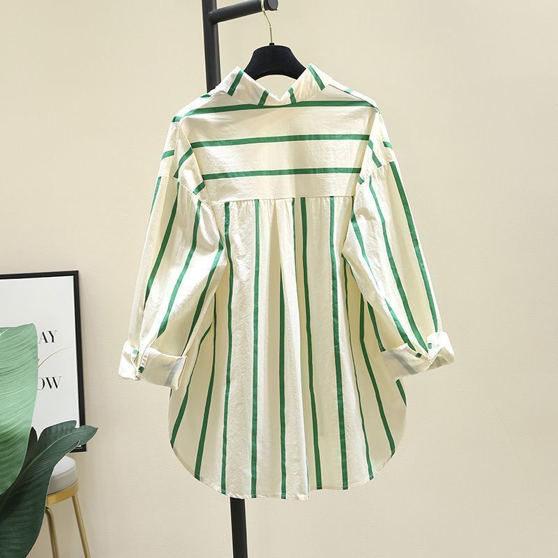 เสื้อเชิ้ตลายขนาดใหญ่สําหรับผู้หญิงฤดูใบไม้ผลิและฤดูใบไม้ร่วงใหม่สไตล์เกาหลีหลวมสบายๆแขนยาวป้องกันแส