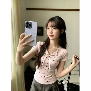 Novva ส่งไวจากไทย เสื้อแขนสั้น คอวี ลายจุดหัวใจ แต่งโบว์ เซ็กซี่ ใส่แล้วดูดี สไตล์เกาหลี