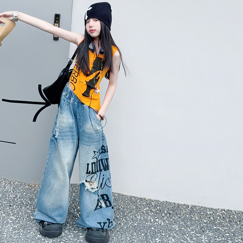 สาวเสื้อผ้าฤดูร้อนไม่สม่ำเสมอเสื้อกั๊ก + หลุม Graffiti กางเกงยีนส์สองชิ้นสำหรับ 5-14 ปี