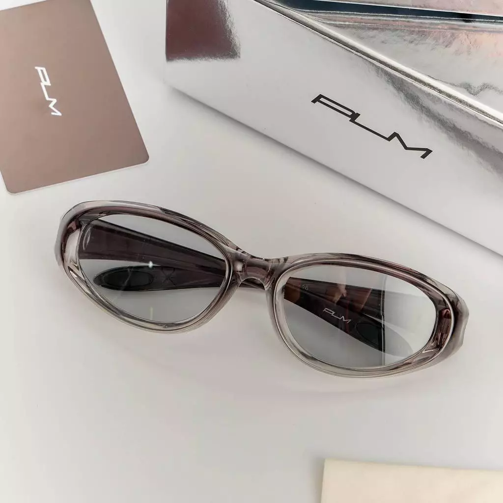 PLM.Active แว่นกันแดด สปอร์ต โพลาไรซ์รุ่น 'Olympia' Polarized Sunglasses