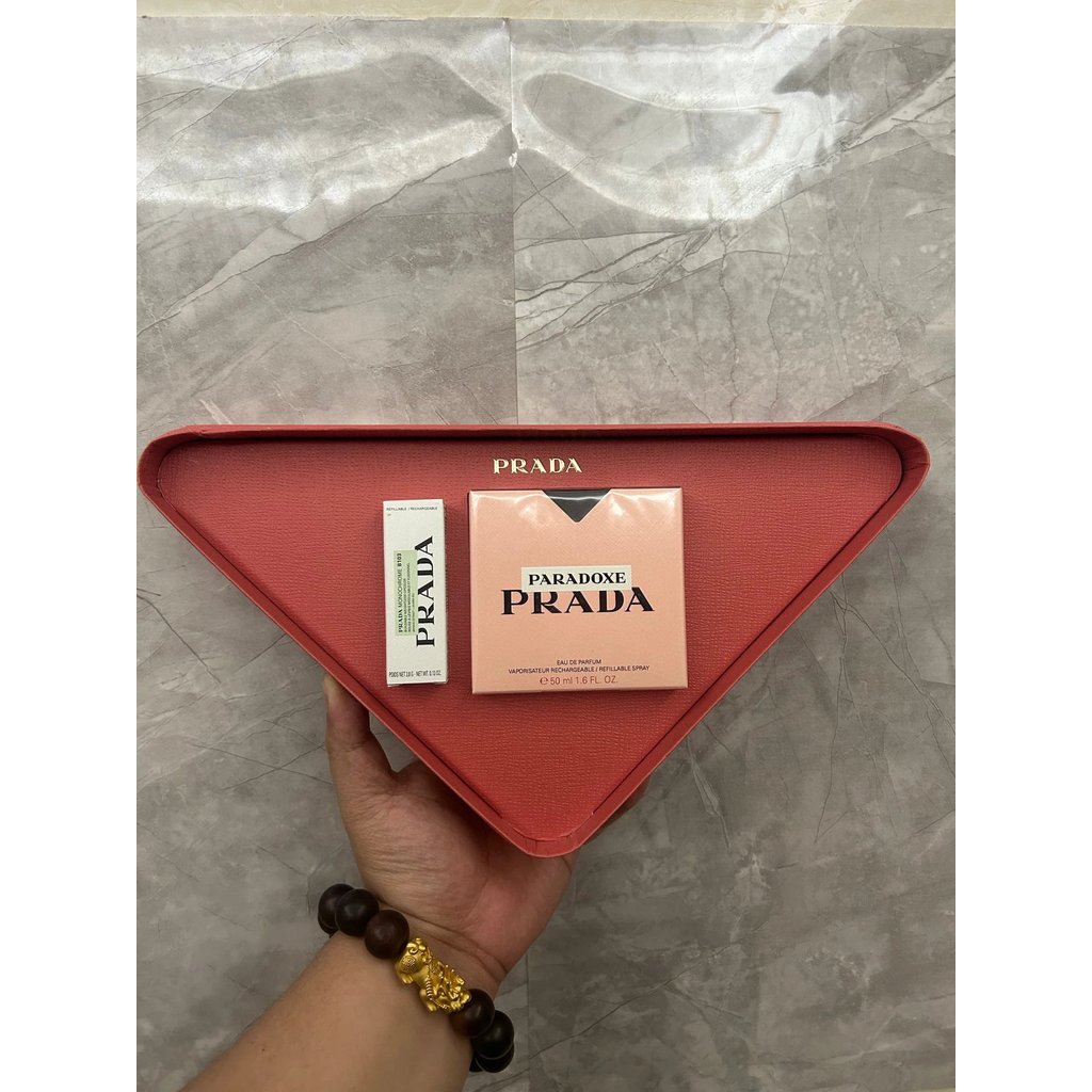 Mingtong สินค้าใหม่ของแท้ PRADA PRADA I Benmo Perfume Lipstick Gift Box ชุดสองชิ้น.Gift Bag.Color No
