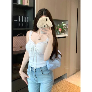 Vogue🌟พร้อมส่ง🌟 เสื้อสายเดี่ยว แต่งสายลูกไม้ และช่วงอกแต่งโบว์ทรงสวย มีฟองน้ำ (FY6209)