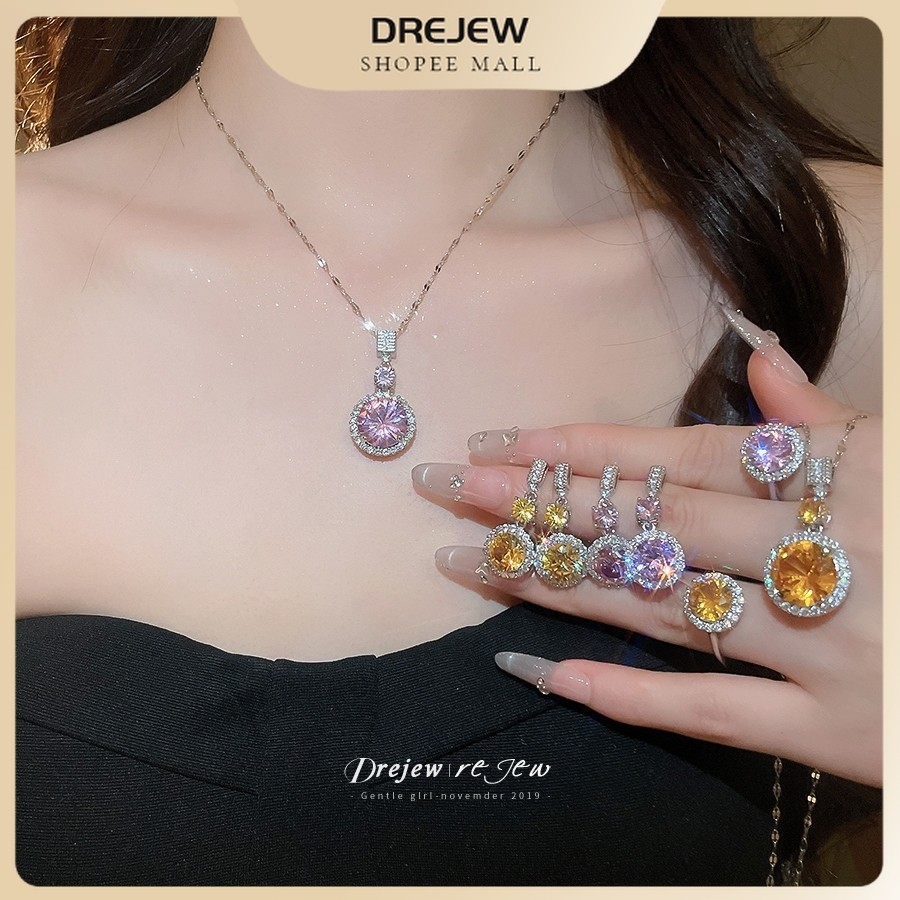 ชุดเครื่องประดับหรูหรา หลายสี ประกอบด้วยสร้อยคอ จี้ แหวน และต่างหู เหมาะสำหรับวันสำคัญและความสะดวกในการสวมใส่ทุกวัน