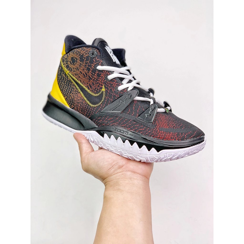 รองเท้าผ้าใบ Kyrie 7 Realual Combat วัสดุหนังสังเคราะห์ สไตล์ Irving สวมใส่ง่ายสำหรับการใช้งานประจำว