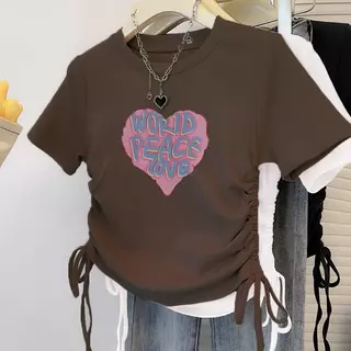 เสื้อแบรนด์decemberความรู้สึกของการออกแบบ หลากสี ผ้าใส่สบาย คอกลม เสื้อยืดทรงจีบธรรมดาสำหรับผู้หญิงทรงสลิมฟิต สไตล์ลำลอง