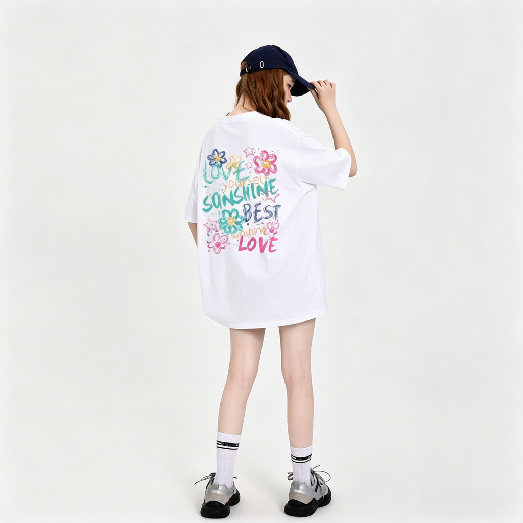 【ส่งจากไทย】เสื้อยืดแฟชั่นผู้หญิง คอกลม แขนสั้น ลายซิลค์สกรีน สวยงาม เสื้อผ้าผู้หญิงคุณภาพสูง สวมใส่สบาย Lady Clothing ราคา ถูกที่สุด ดีลบีเคเค แกลเลอรีภาพที่ 4