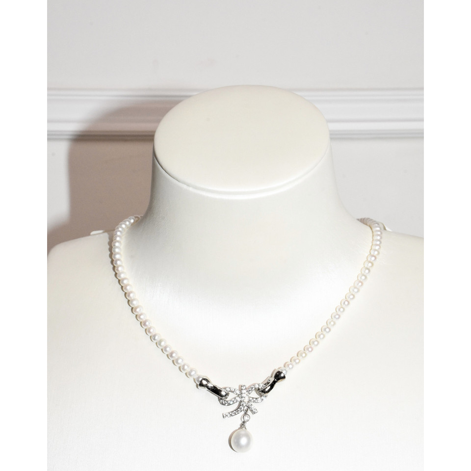 4A Freshwater Near Round Necklace in Copper - Ribbon with 8mm Pearl Drop Pendant - White (3 -4mm)