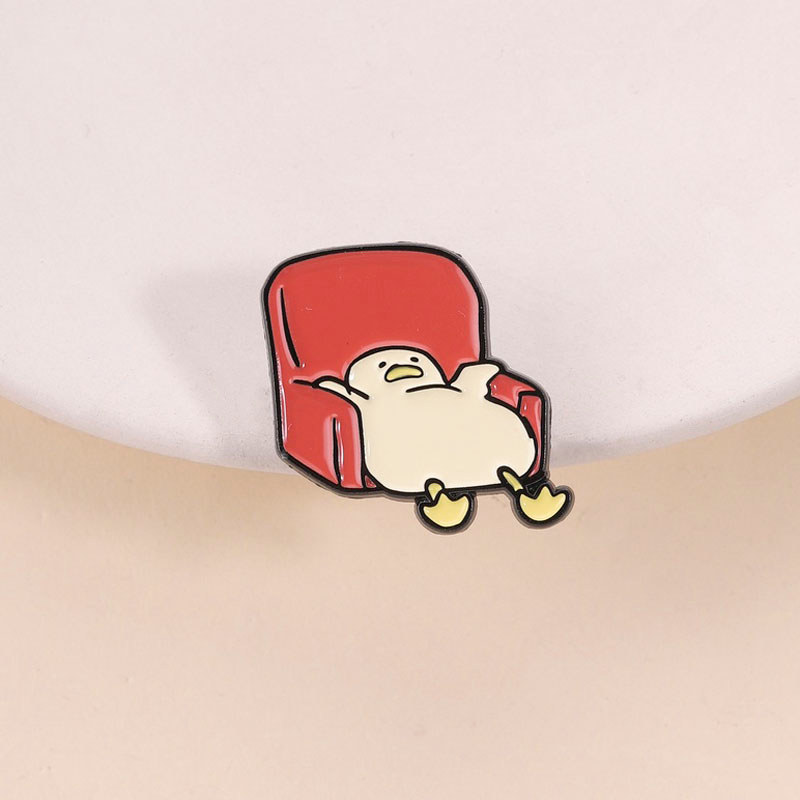 ตุ๊กตาเป็ดขี้เกียจเคลือบเงิน เข็มกลัดเป็ดน่ารัก สไตล์-badge สำหรับเป้ และของขวัญพนักงาน