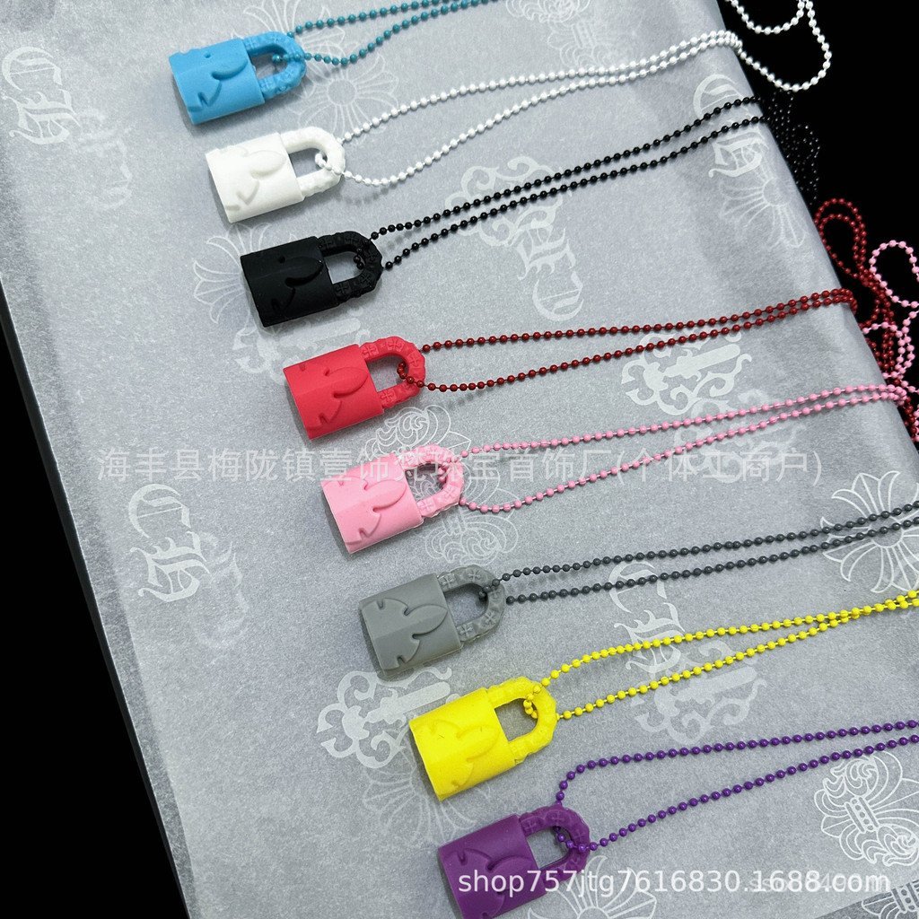 Ch Crow Lock สร้อยคอเรซิ่น Limited All-Match สีสัน Retro Limited สร้อยคอ ins ชายหญิง Star M5V7