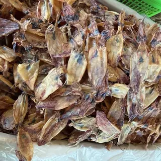 กะตอยขาว เนื้อหนา เค็มน้อย ล้างดีหมึกเกลี้ยงสะอาด สดใหม่