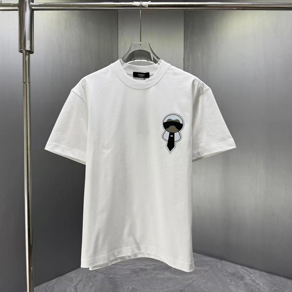 เสื้อยืดสีขาวปักลาย Fendi Lafayette Avatar