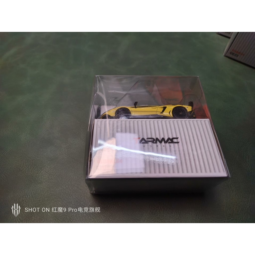 [Orphan] งานแทค 1: 64 Lamborghini avendator สีเหลือง
