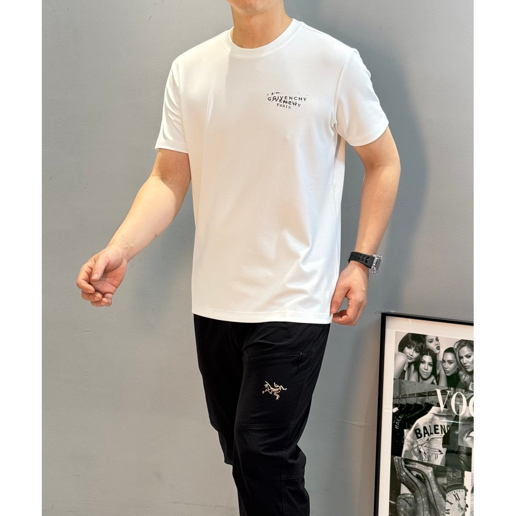 GIVENCHY/GIVENCHY 2026 คลาสสิกรอบคอแขนสั้นเสื้อยืดผู้ชายผู้หญิงสไตล์ทุกวันร้อนขายสไตล์ Street สวมใส่