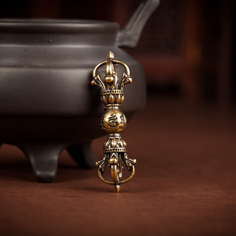 ทองเหลือง Retro Mantra Vajra พวงกุญแจ Distressed Five-Strand Vajra Demon Pestle จี้ปีศาจพิชิต Vajra 