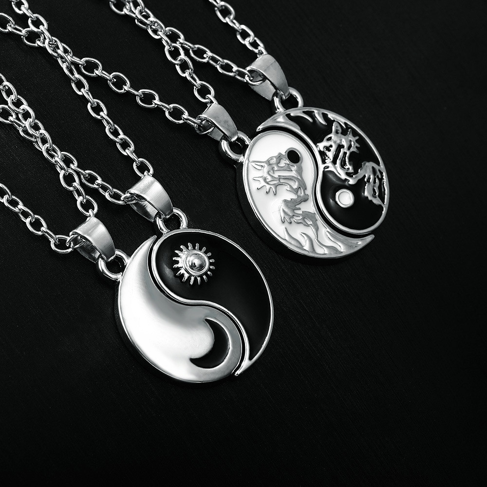 Tai Chi Yin Yang Stitching Necklace Sun Moon Design Couple Sister Suit Fashion Unique Clavicle Chain