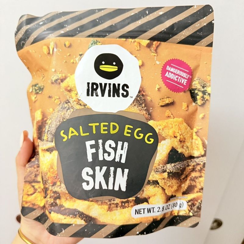 สิงคโปร์นําเข้า IRVINS ไข่แดงเค็มมันฝรั่งทอดปลาผิวขนมสบายๆบรรเทาตะกละขนมของที่ระลึกถุงของขวัญ 5/1/11