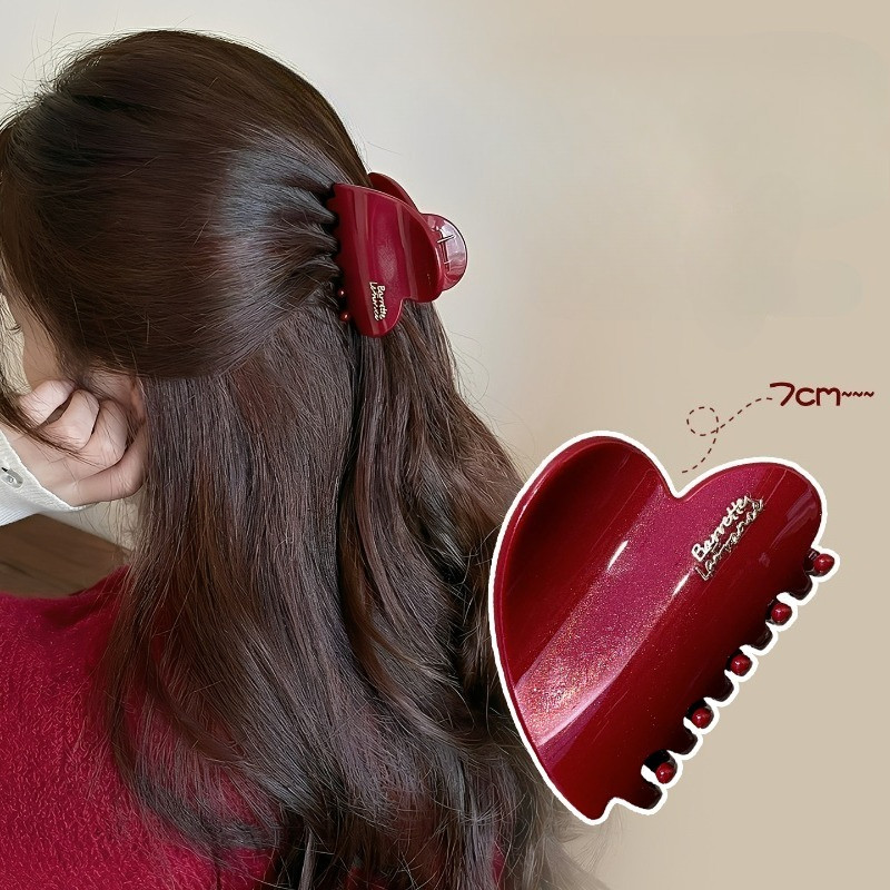 ผู้หญิงหัวใจสีแดงจับจุดคลิปกิ๊บ ชม. หูฟัง อุปกรณ์เสริม