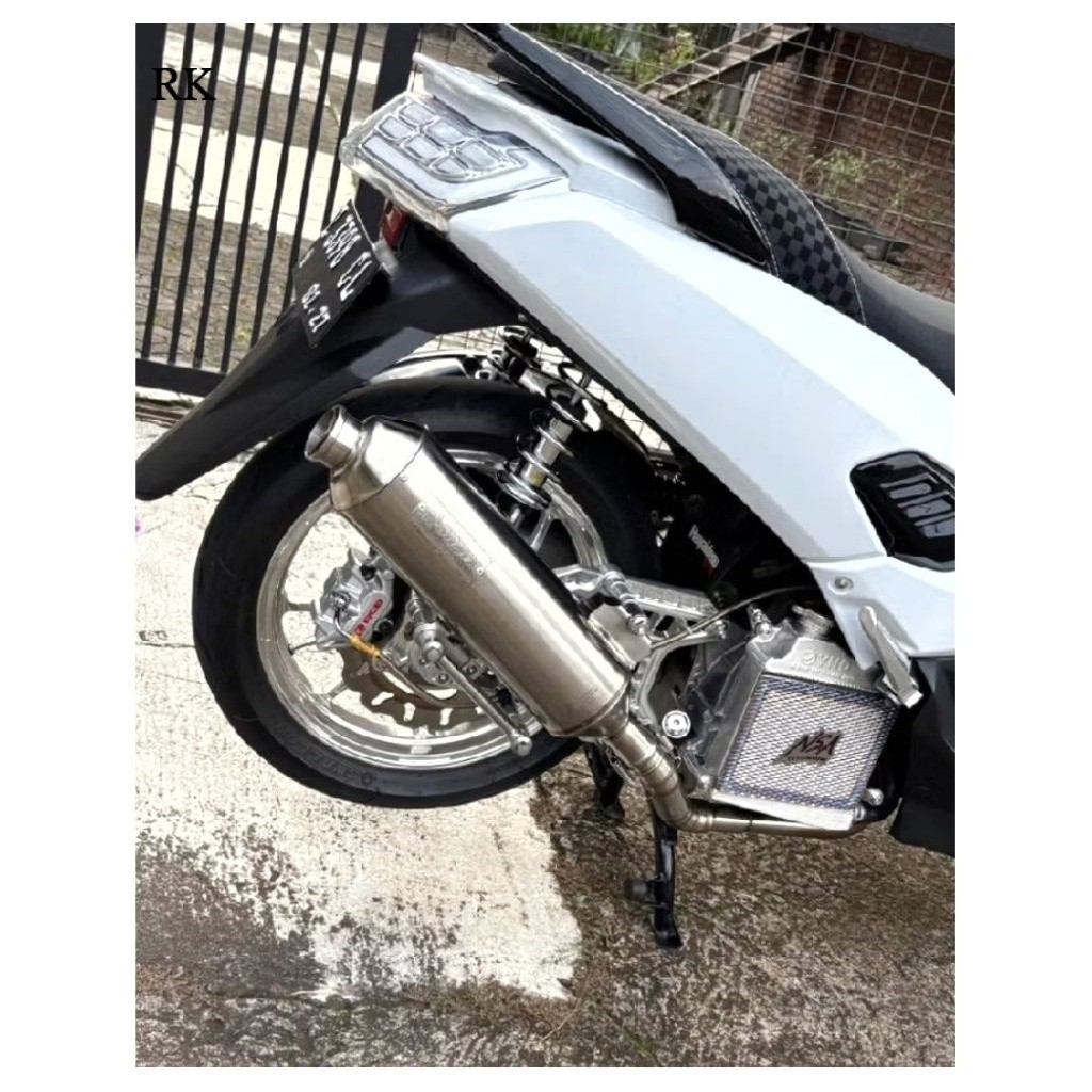ท่อท่อไอเสีย Kmodo สําหรับ Honda Click 125i/150i และ Mio i125/Soul i125 พร้อมประสิทธิภาพที่ได้รับการ