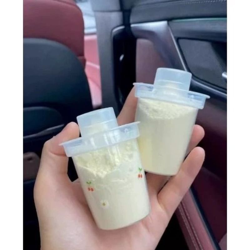 宝宝奶粉分装盒外出奶粉收纳盒小容量奶粉储存罐便携奶粉储存瓶子Portable milk powder box, sub packaging box, outdoor milk powder stora